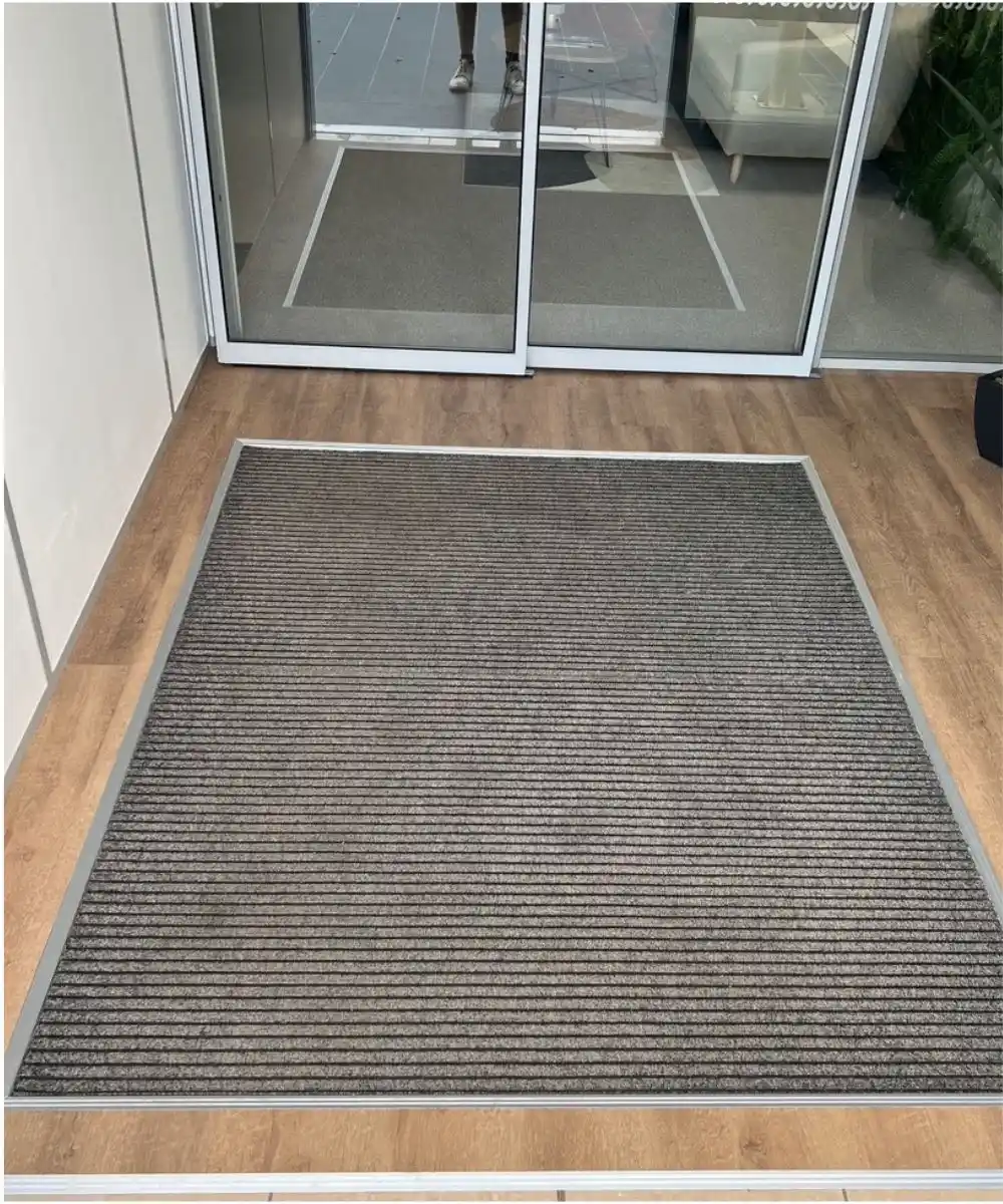 Tapis professionnel logotés à Niort